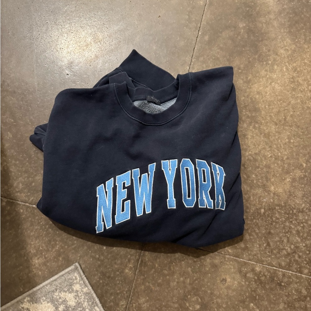 Brandy Melville navy crewneck